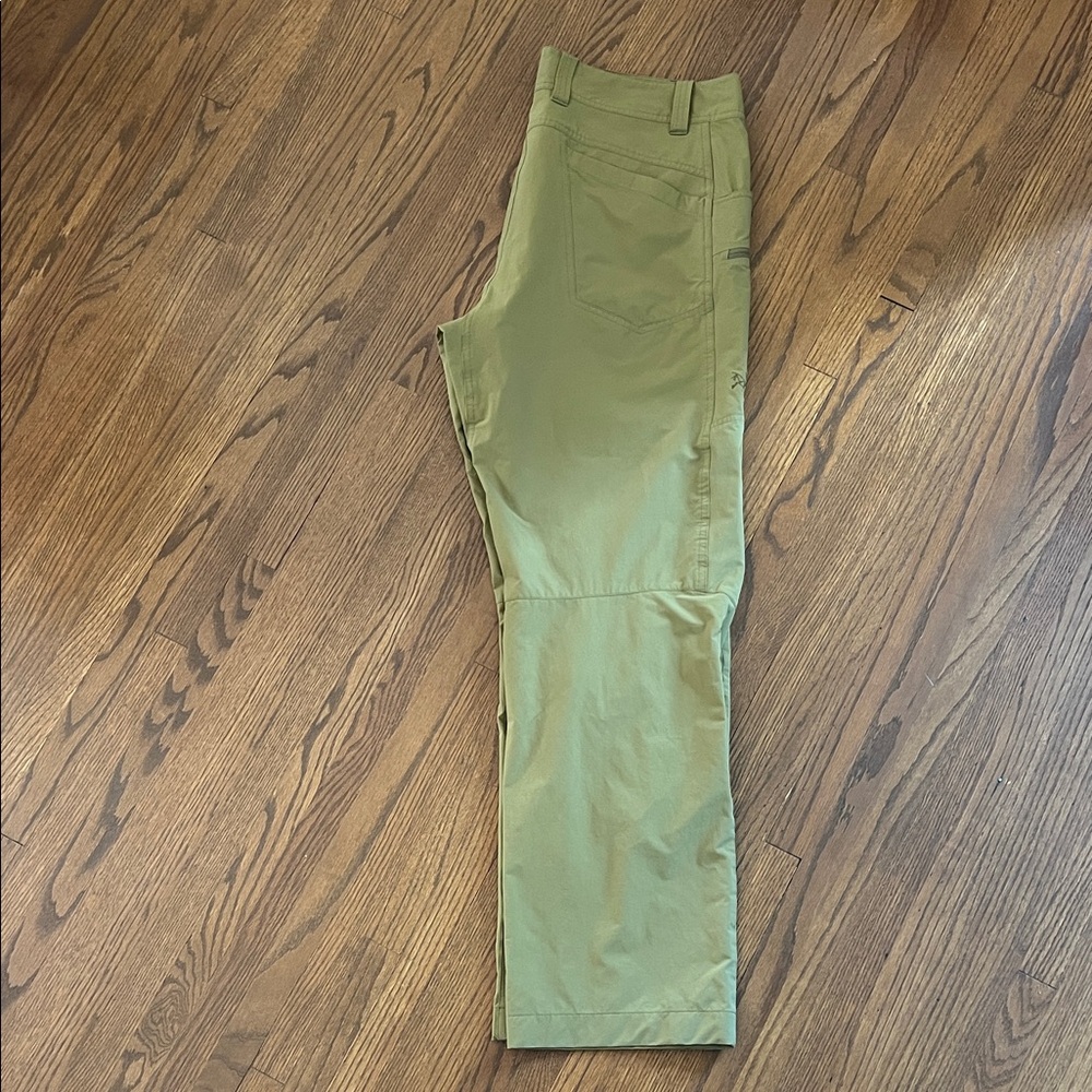 Arc'teryx Men's Perimeter Pants

Camel color.